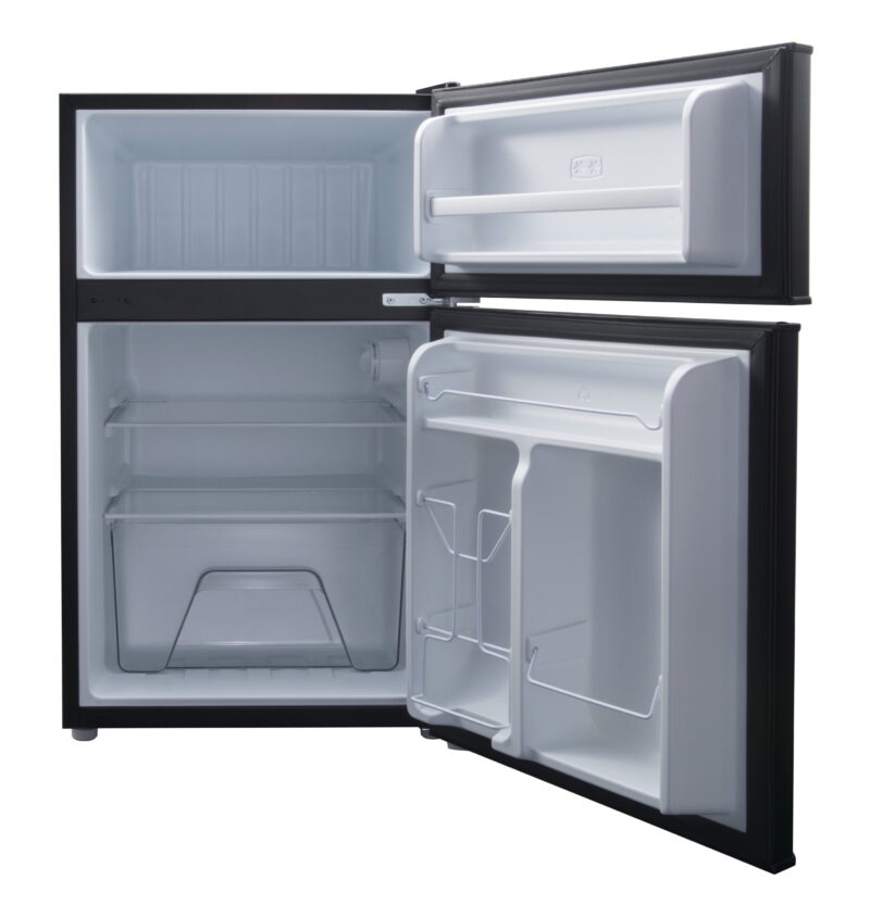 Galanz 3.1 Cu ft Two Door Mini Fridge, Black, New - Image 2