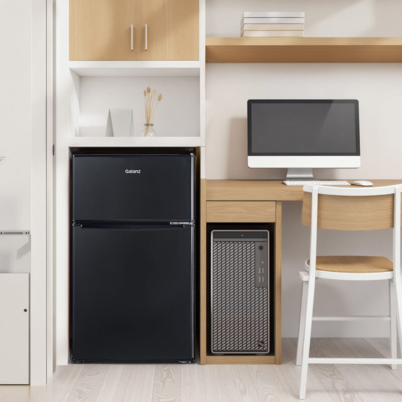 Galanz 3.1 Cu ft Two Door Mini Fridge, Black, New - Image 5