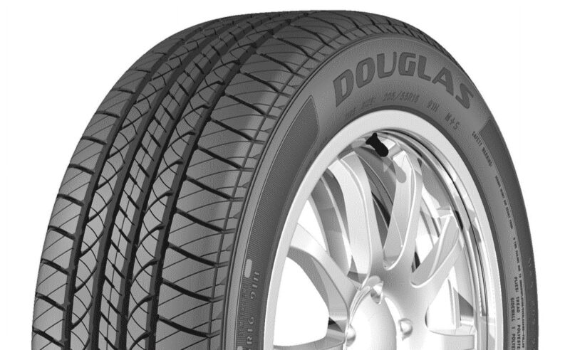 Douglas Touring A/S 215/65R17 99H All-Season Tire - Image 3