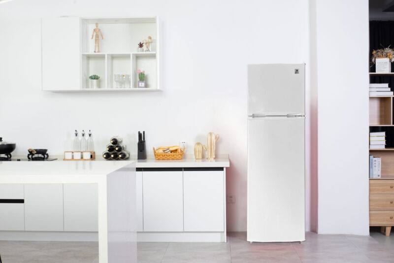 ARCTIC CHEF 10 Cu. ft. Top-Freezer Apartment-size Refrigerator - White - Image 7