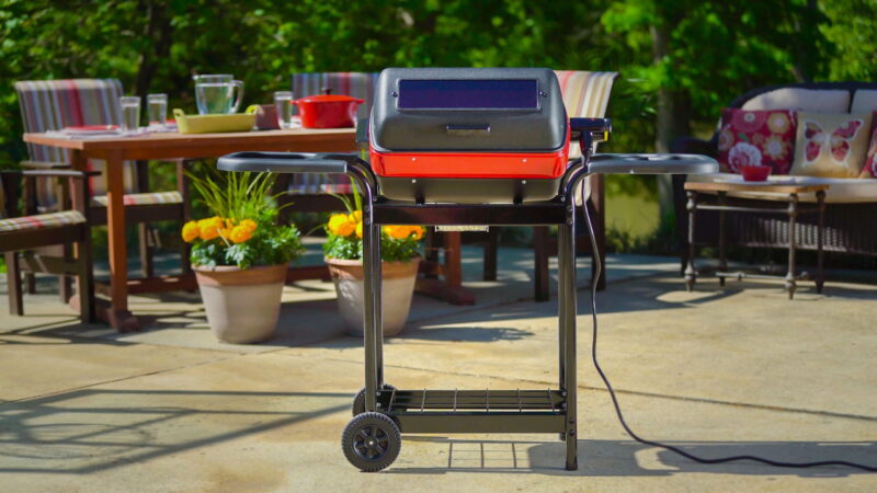 Americana Electric Cart Steel Grill with Polymer Side Tables - Image 2