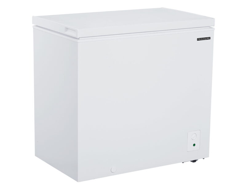 Frigidaire 7.0 Cu. ft. Chest Freezer, EFRF7003, White - Image 4