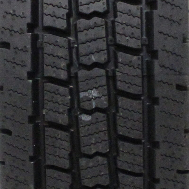 Cooper Discoverer HT3 All Season 235/65R16C 121/119R E Light Truck Tire - Image 3